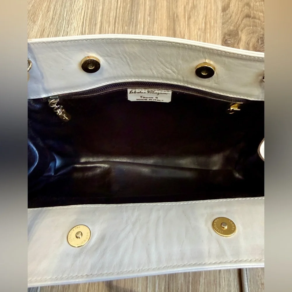Salvatore Ferragamo Vintage Ivory Leather Shoulder Bag Crossbody